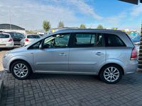 Gebraucht Opel Zafira Cosmo 140 PS (102 kW) 2007 Silber Van / Kleinbus