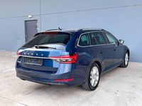 Gebraucht Skoda Superb Style 150 PS (110 kW) 2022 Blau Kombi