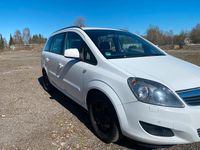 Gebraucht Opel Zafira 110 PS (80 kW) 2012 Weiß Van / Kleinbus