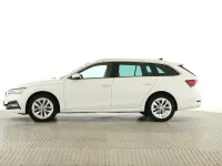 Gebraucht Skoda Octavia Style 116 PS (85 kW) 2023 Candyweiss Kombi