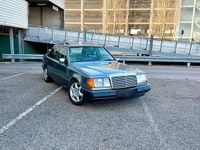 Gebraucht Mercedes E230 132 PS (97 kW) 1991 Limousine