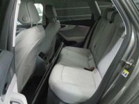 Gebraucht Audi A4 Advanced 204 PS (150 kW) 2022 Terragrau metallic Kombi