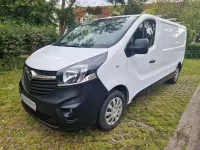 Gebraucht Opel Vivaro 120 PS (88 kW) 2015 Weiß Van / Kleinbus