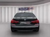 Gebraucht BMW 750 M Sport 400 PS (294 kW) 2017 Schwarz Limousine