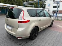 Gebraucht Renault Grand Scénic III 150 PS (110 kW) 2010 Beige Van / Kleinbus