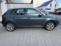 Gebraucht Skoda Fabia Ambition 90 PS (66 kW) 2014 Grau Limousine