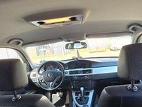 Gebraucht BMW 325 197 PS (144 kW) 2009 Schwarz Limousine