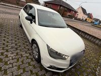 Gebraucht Audi A1 Attraction 86 PS (63 kW) 2010 Weiß Kleinwagen