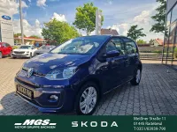Usado VW up! high up! 60 CV (44 kW) 2018 Azul Utilitario