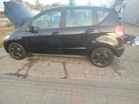 Gebraucht Mercedes A180 105 PS (77 kW) 2011 Schwarz Limousine