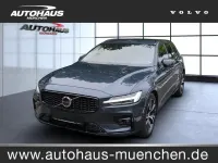 Gebraucht Volvo V60 Ultimate 197 PS (144 kW) 2024 Denim blue (metallic) Kombi