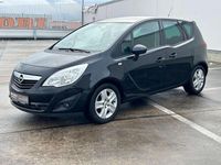 Gebraucht Opel Meriva Design Edition 120 PS (88 kW) 2011 Saphirschwarz mineraleffekt Van / Kleinbus