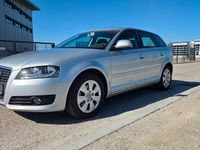Gebraucht Audi A3 Attraction 125 PS (91 kW) 2010 Silber Kleinwagen