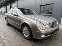 Gebraucht Mercedes E270 176 PS (129 kW) 2002 Grau Limousine
