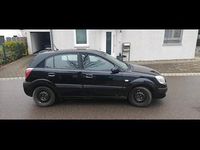 Gebraucht Kia Rio Spirit 97 PS (71 kW) 2008 Schwarz Kleinwagen