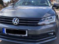 Gebraucht VW Jetta 150 PS (110 kW) 2015 Grau Limousine