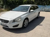 Gebraucht Volvo V60 163 PS (119 kW) 2013 Weiß Kombi