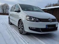Gebraucht VW Sharan Allstar 150 PS (110 kW) 2016 Weiß Van / Kleinbus