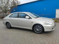 Gebraucht Toyota Avensis 147 PS (108 kW) 2004 Silber Kleinwagen