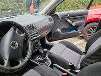 Gebraucht VW Golf IV 75 PS (55 kW) 2002 Schwarz Kleinwagen