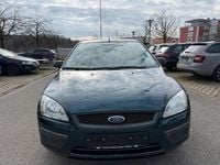 Gebraucht Ford Focus Trend 116 PS (85 kW) 2005 Grün Limousine