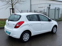 gebraucht Hyundai i20 1,2*KLIMA*1HAND*SCHECKHEFT