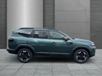 Neu Dacia Bigster Extreme 158 PS (116 kW) 2026 Zedergrün SUV