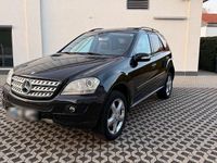 Gebraucht Mercedes ML280 190 PS (139 kW) 2008 Schwarz SUV