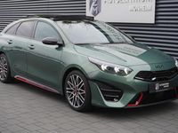 Gebraucht Kia ProCeed GT GT 204 PS (150 kW) 2023 Experience green metallic Kleinwagen