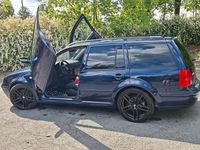 Gebraucht VW Bora Highline 170 PS (125 kW) 2001 Blau Kombi