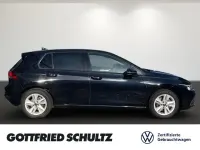 Gebraucht VW Golf VIII Life 131 PS (96 kW) 2023 Schwarz Limousine