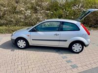 Gebraucht Ford Fiesta 60 PS (44 kW) 2006 Silber Kleinwagen