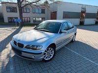 Second-hand BMW 318 143 CP (105 kW) 2004 Argintiu Berlinǎ