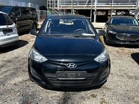 Gebraucht Hyundai i20 Edition 86 PS (63 kW) 2013 Schwarz Limousine