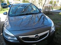 gebraucht Opel Astra Sports Tourer 2011