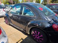 Second-hand VW Beetle 102 CP (75 kW) 2003 Negru Hatchback