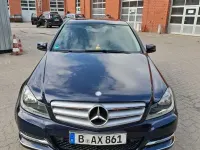 Gebraucht Mercedes C180 156 PS (114 kW) 2013 Blau Limousine