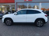 Gebraucht Mercedes GLA200 Style 163 PS (119 kW) 2021 Weiß SUV