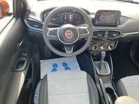 Gebraucht Fiat Tipo Cross 131 PS (96 kW) 2022 Paprika (vr417/c) Kombi