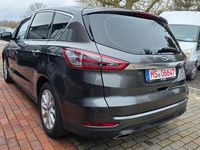 Gebraucht Ford S-MAX Titanium 179 PS (131 kW) 2017 Grau Van / Kleinbus