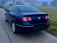 Gebraucht VW Passat Highline 140 PS (102 kW) 2006 Blau Limousine