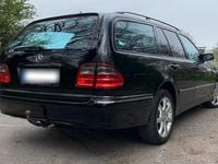Gebraucht Mercedes E280 204 PS (150 kW) 2001 Schwarz Kombi