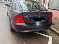 Gebraucht Opel Vectra 101 PS (74 kW) 1998 Violet Limousine