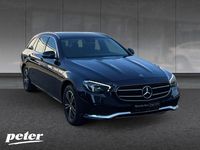 Gebraucht Mercedes E220 Avantgarde 200 PS (147 kW) 2022 Metalliclack nautikblau Kombi