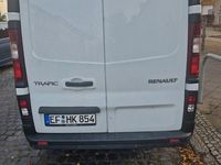 Gebraucht Renault Trafic 116 PS (85 kW) 2016 Weiß Van / Kleinbus