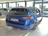Neu Skoda Superb SportLine 265 PS (194 kW) 2026 Blau Kombi