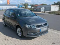 Gebraucht VW Polo LOUNGE 90 PS (66 kW) 2016 Grau Limousine