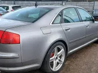Second-hand Audi A8 275 CP (202 kW) 2004 Berlinǎ