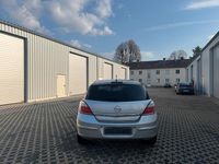 Gebraucht Opel Astra 105 PS (77 kW) 2005 Silber Kleinwagen
