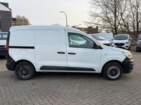 Gebraucht Renault Express 95 PS (69 kW) 2021 Weiß Van / Kleinbus